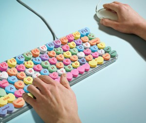 I need this keyboard. 