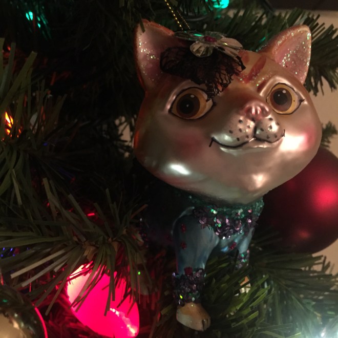My glittery kitty ornament in all her glory. 