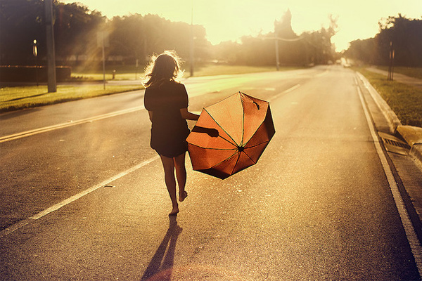 Siiingin' in the raaain. 